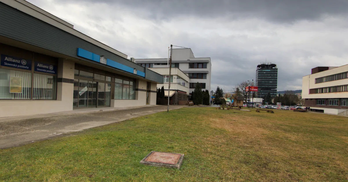 Predný vstup do budovy Thai Harmony Považská Bystrica